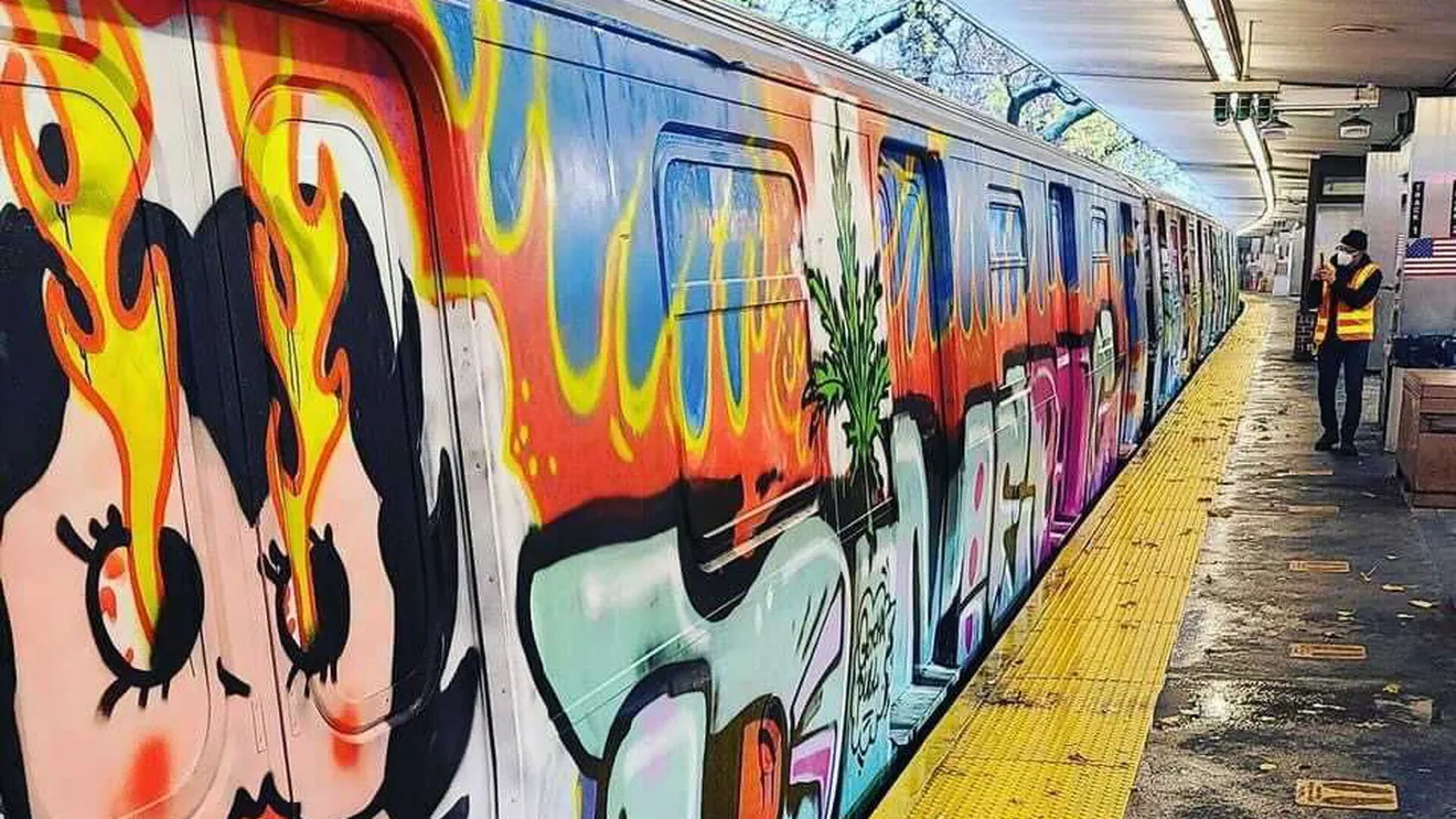 Вагоны метро Нью-Йорка граффити